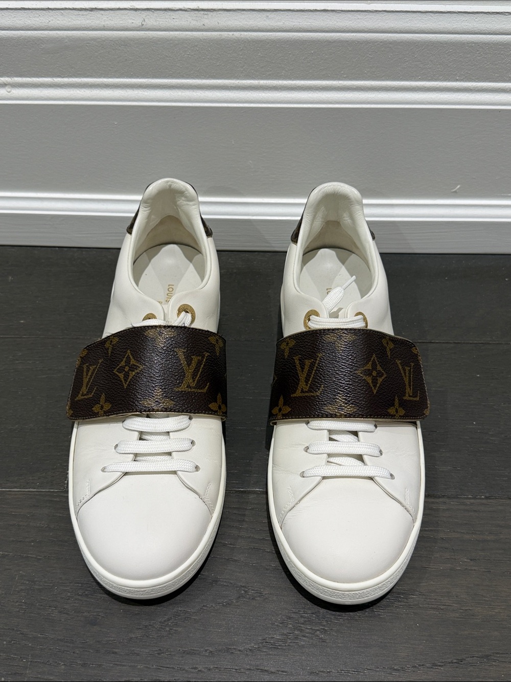 Louis Vuitton White Leather Sneakers with Brown Monogram Strap